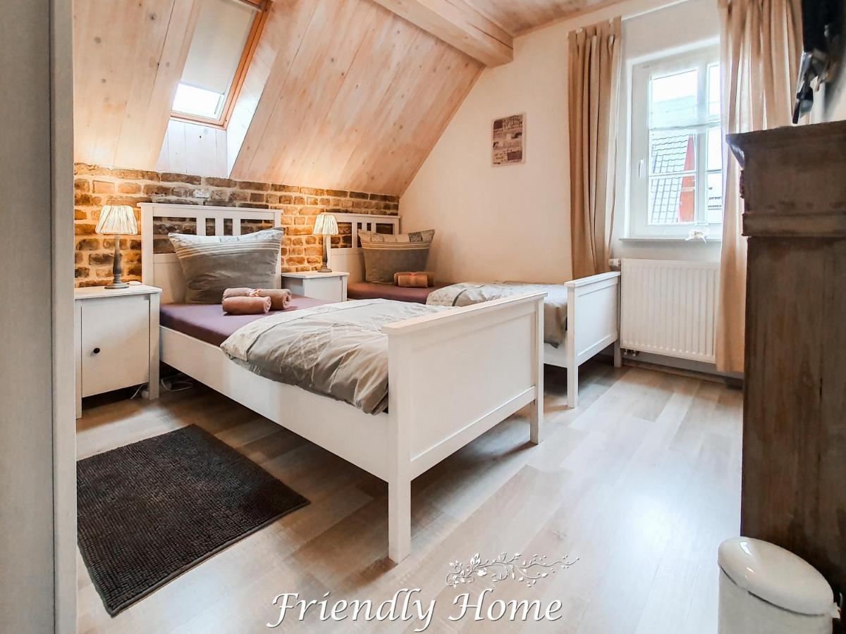 Friendly Home - "Gemuetliches Backsteinhaus" Koeln Bonn Phantasialand Борнхайм Экстерьер фото