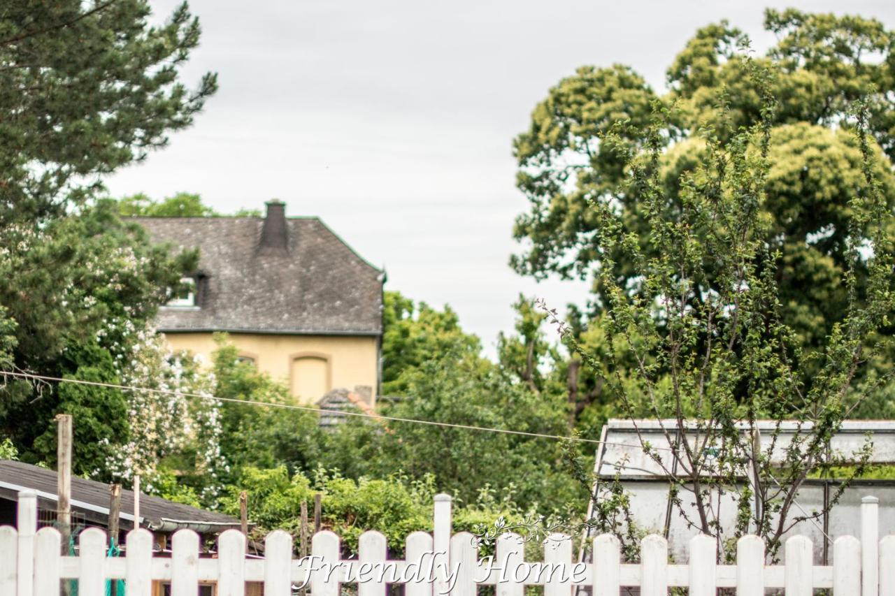 Friendly Home - "Gemuetliches Backsteinhaus" Koeln Bonn Phantasialand Борнхайм Экстерьер фото